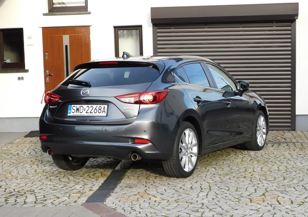 Mazda 3 cena 67900 przebieg: 93000, rok produkcji 2018 z Olsztynek małe 562